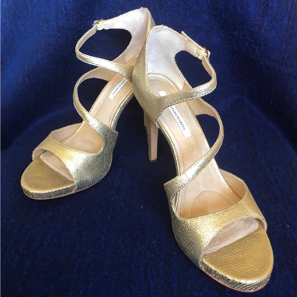 Diane Von Furstenberg platinum, lizard print, sandals.
